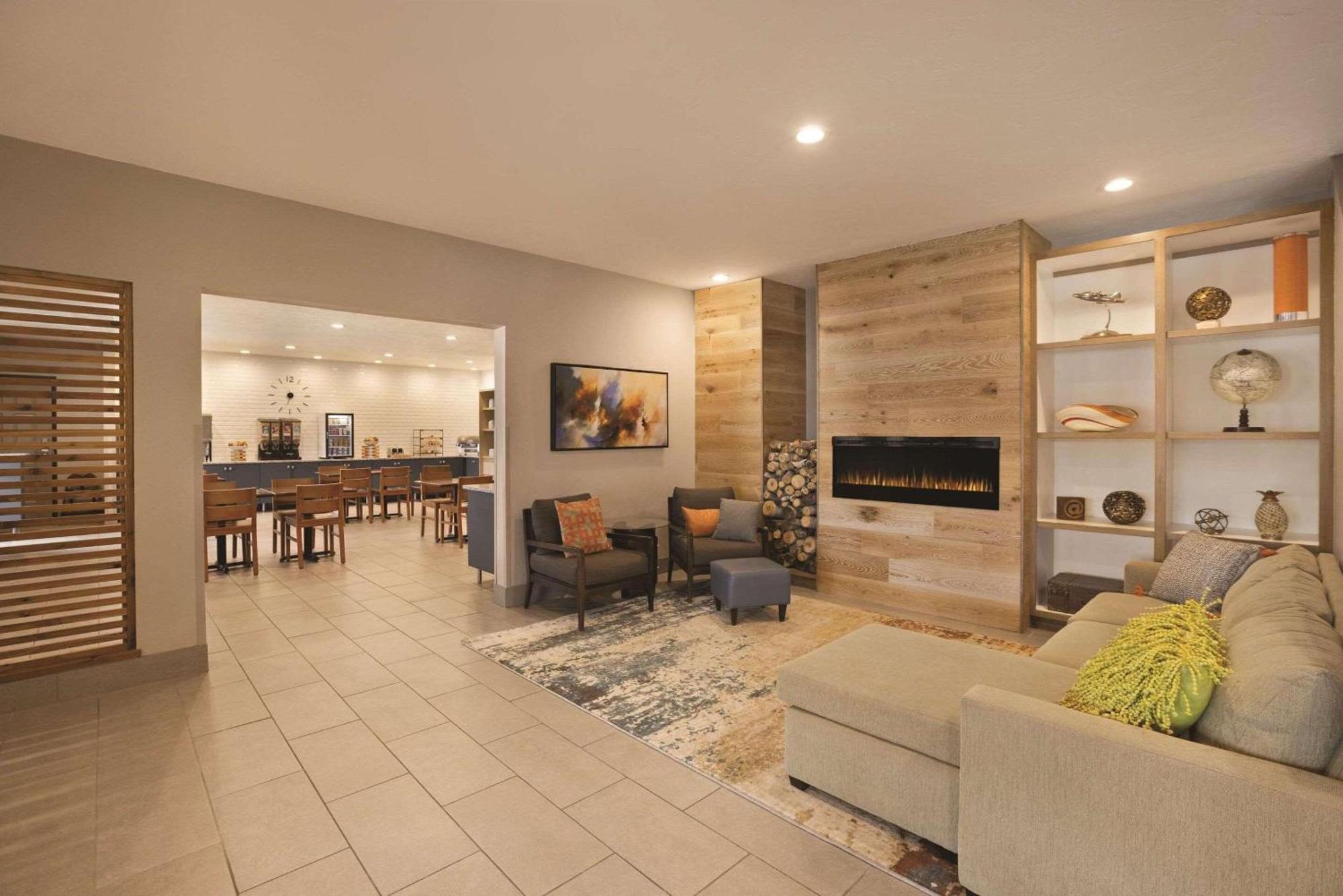 Country Inn & Suites By Radisson, Green Bay North מראה חיצוני תמונה