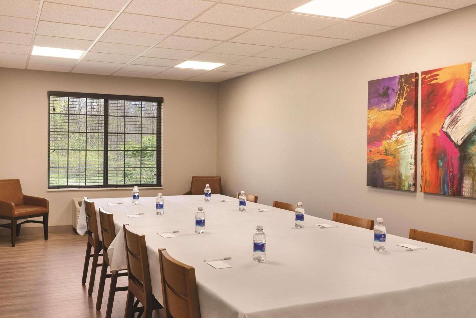 Country Inn & Suites By Radisson, Green Bay North מראה חיצוני תמונה